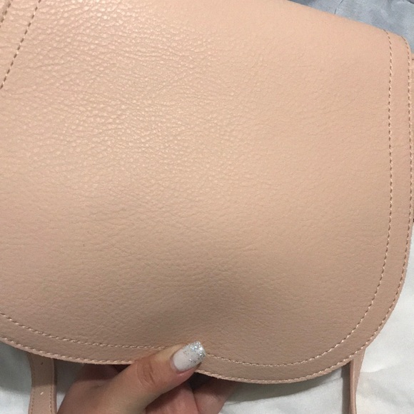 Old Navy Crossbody - Picture 6 of 8